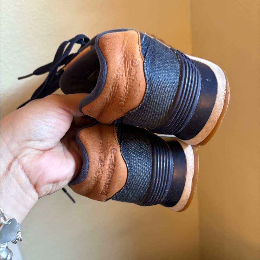 Womens new balance 574 in navy/brown size 8 - Picture 4 of 5